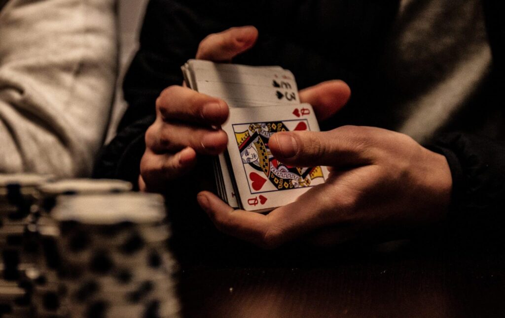 What type of hand beats a full house in online poker? online poker